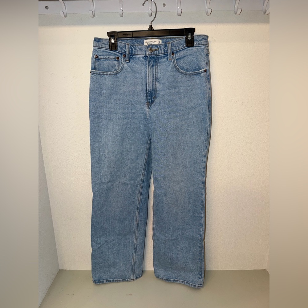 Abercrombie & Fitch 90’s Relaxed High Rise Jean